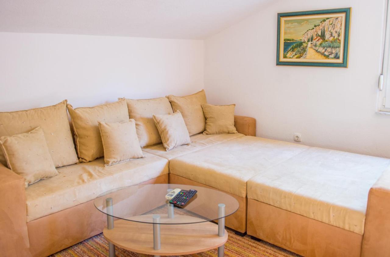 Holiday Home Narona Mostar Eksteriør billede