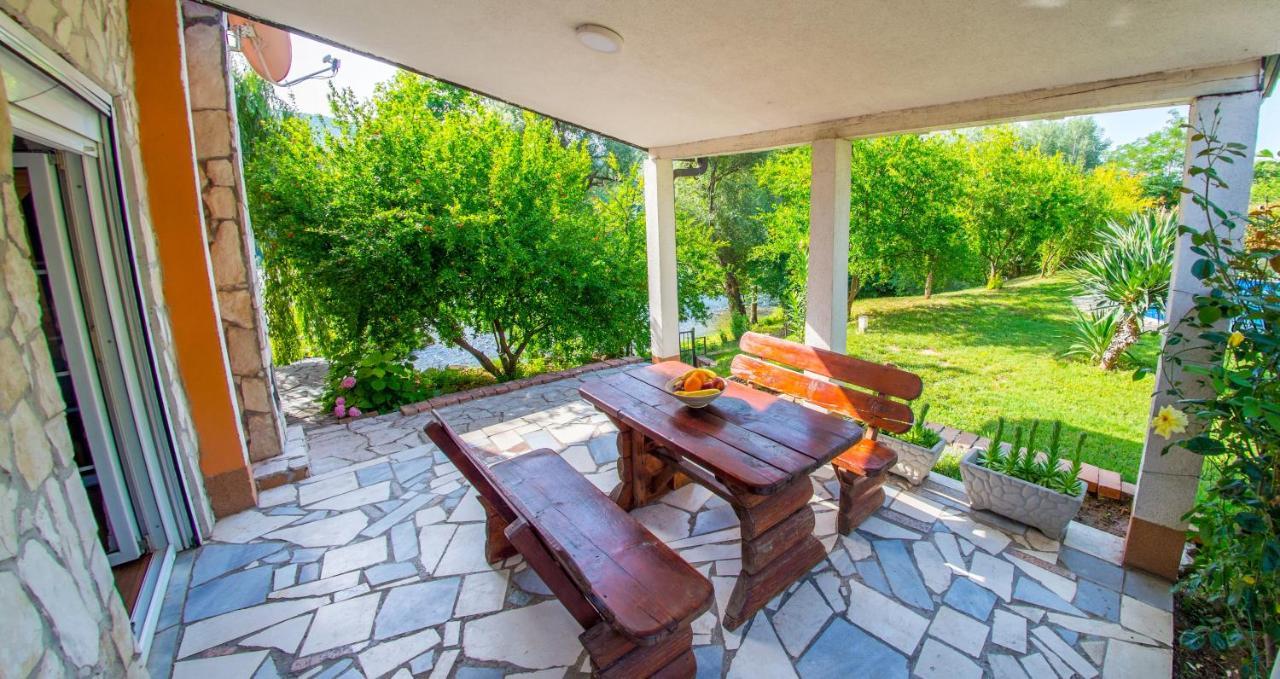 Holiday Home Narona Mostar Eksteriør billede