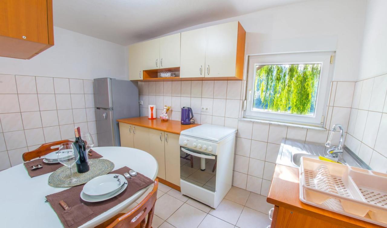 Holiday Home Narona Mostar Eksteriør billede