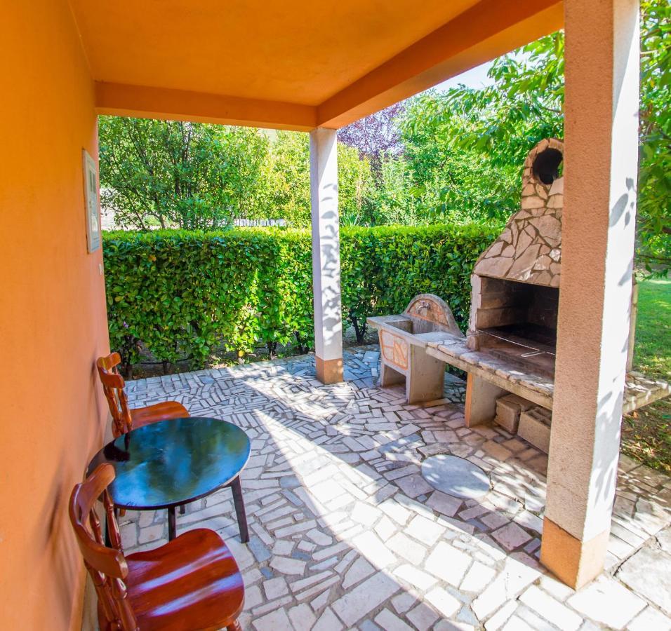 Holiday Home Narona Mostar Eksteriør billede